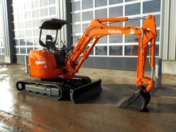 Kubota U30-3S Mini Excavator, Canopy, Rubber Tracks, Backfill Blade, Swing