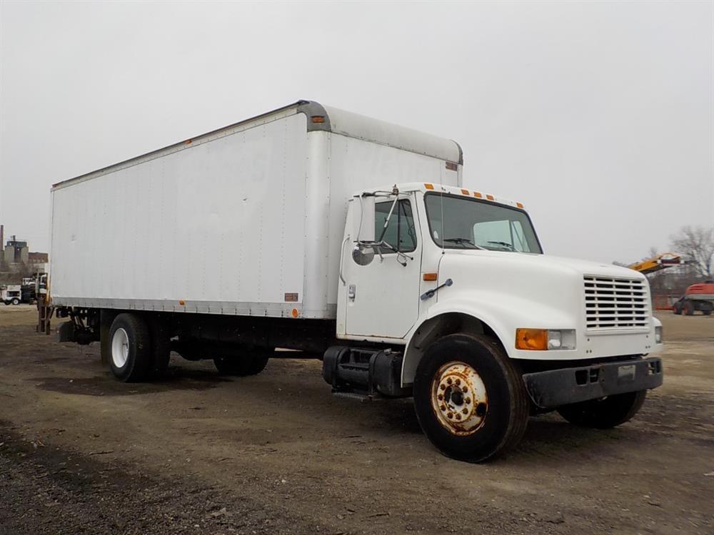 2000 International 4700 4x2, 24' x 102" Box Truck, 6 Speed Manual Transmiss