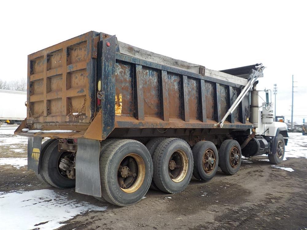 1998 Mack RD600GK 10x4 Quad Axle Dump Truck c/w Steel Body, 2 Lift Axles, E