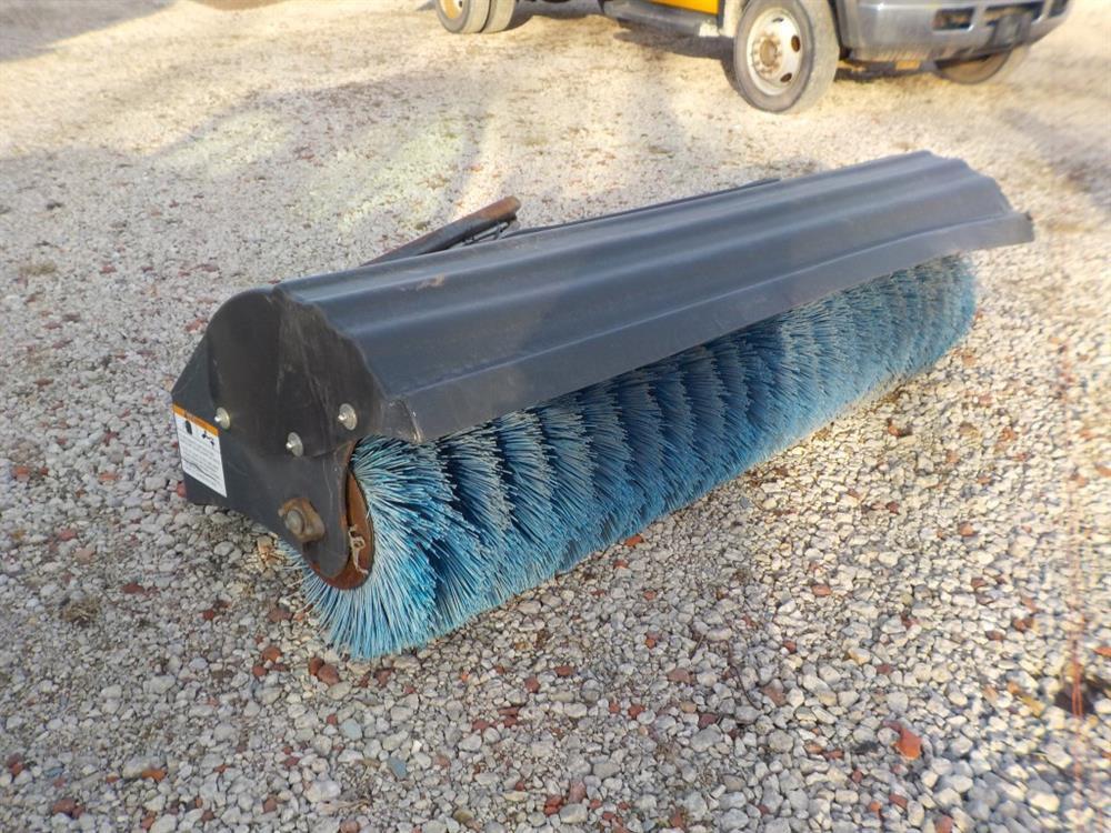 2007 Bobcat  84" Angle Broom Attachment (Manual in Office) Serial: 23141387