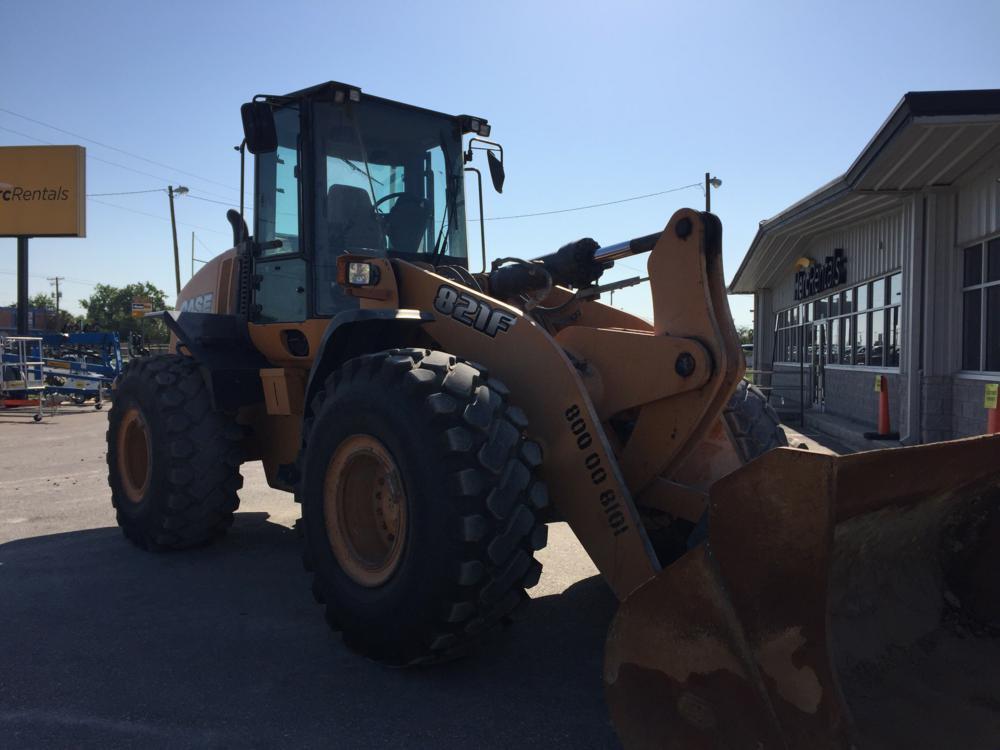 2012 Case 821F Wheeled Loader c/w Cab, QC, A/C Serial: NCF216365 Year: 2012