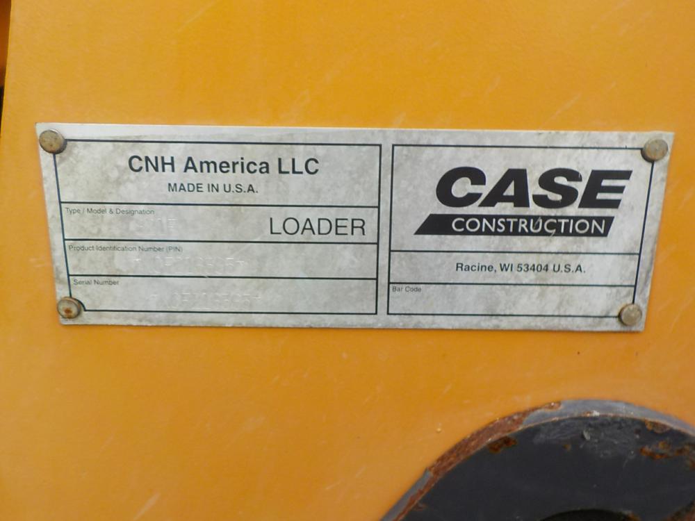 2012 Case 821F Wheeled Loader c/w Cab, QC, A/C Serial: NCF216365 Year: 2012