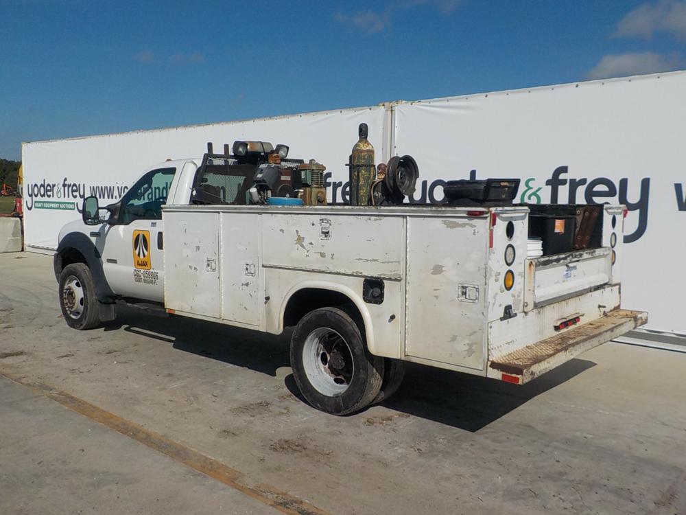 2006 Ford F450XL DSL, AT, 8 Lockable Compartments, 18 HP Compressor (290,20