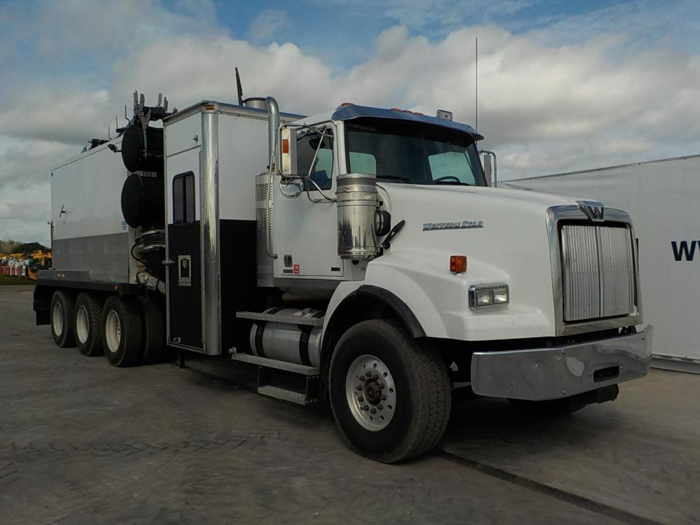 Western Star  Tri Axle Vacuum Truck