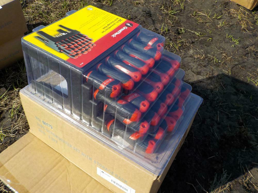 Great Neck 26 Pc Screwdriver Set c/w Storage Rack