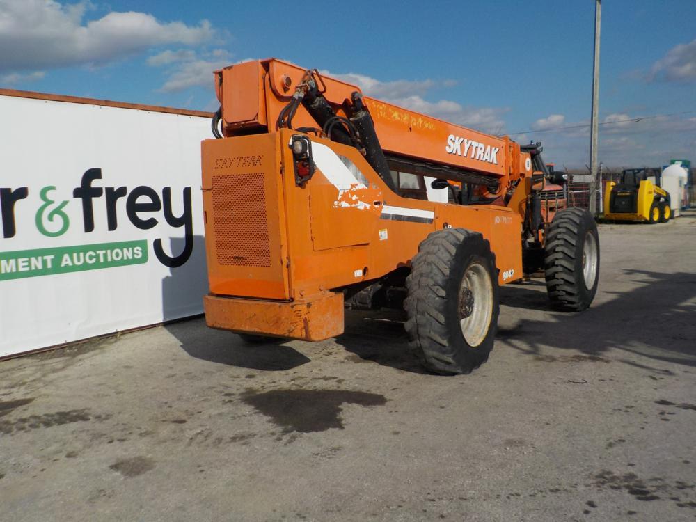 2010 JLG Skytrak 8042 Telehandler, EROPS c/w Heat (7,679 Hours)