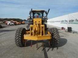 2016 John Deere 670G Motor Grader c/w Low Cab, A/C, 14' Blade, 17.50 Tires,