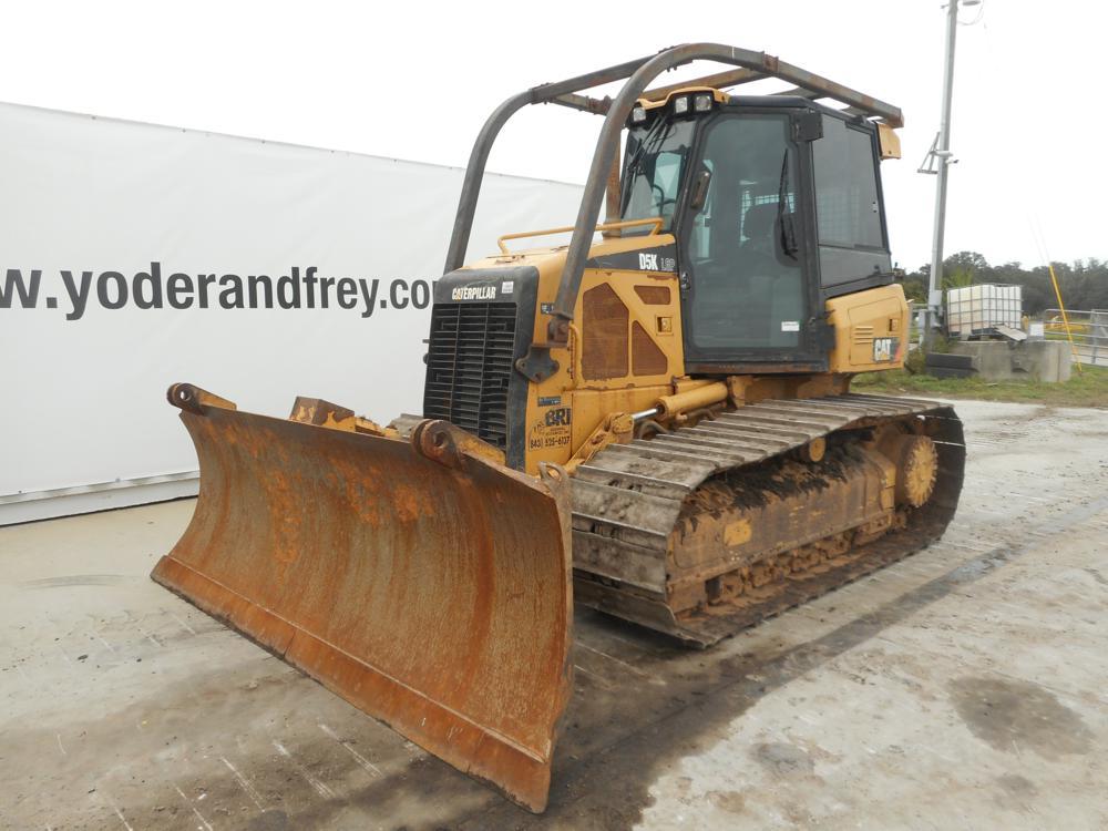 2010 CAT D5K LGP c/w 6 Way Pat Blade, EROPS, Steel Pads, A/C