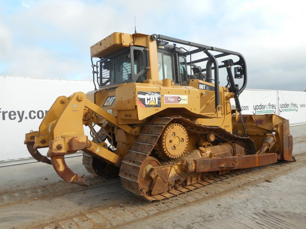 2015 CAT D6T XL Straight Blade & Tilt c/w Reverse Camera, A/C