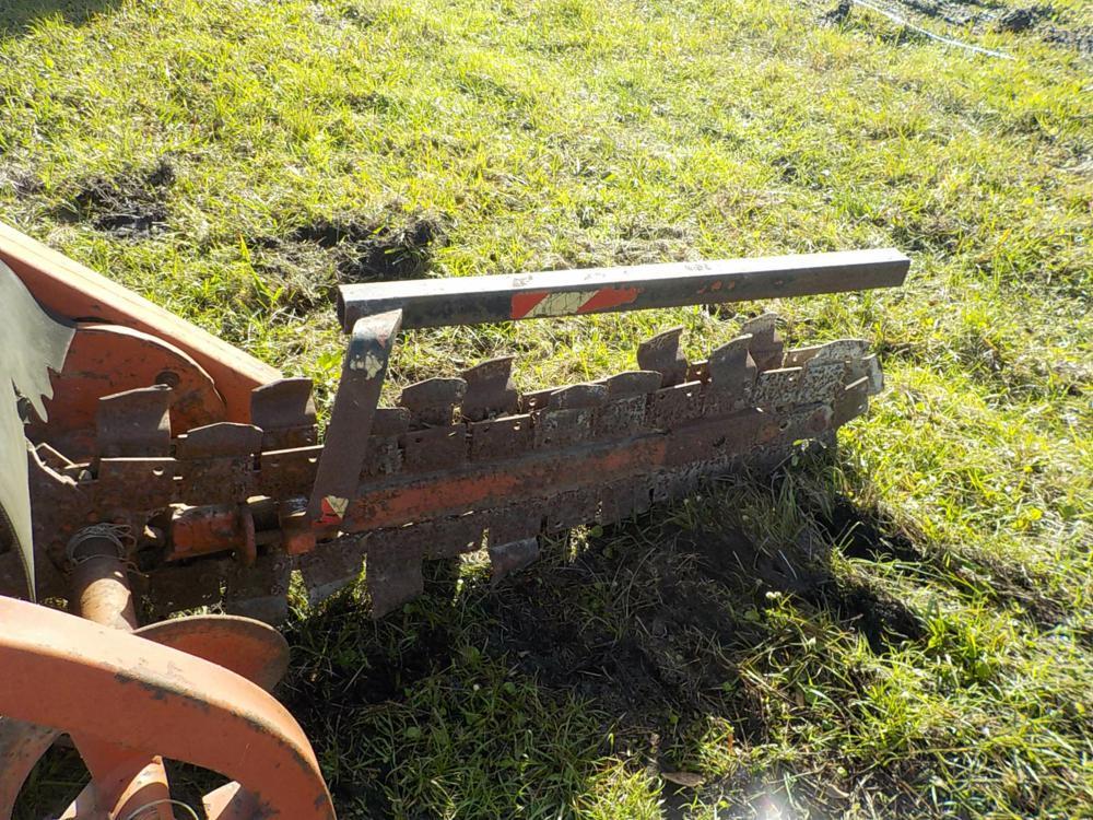 Ditch Witch 2200 Trencher, Diesel Engine, OROPS c/w Blade