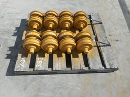 Rollers to suit CAT D5N (8 of)