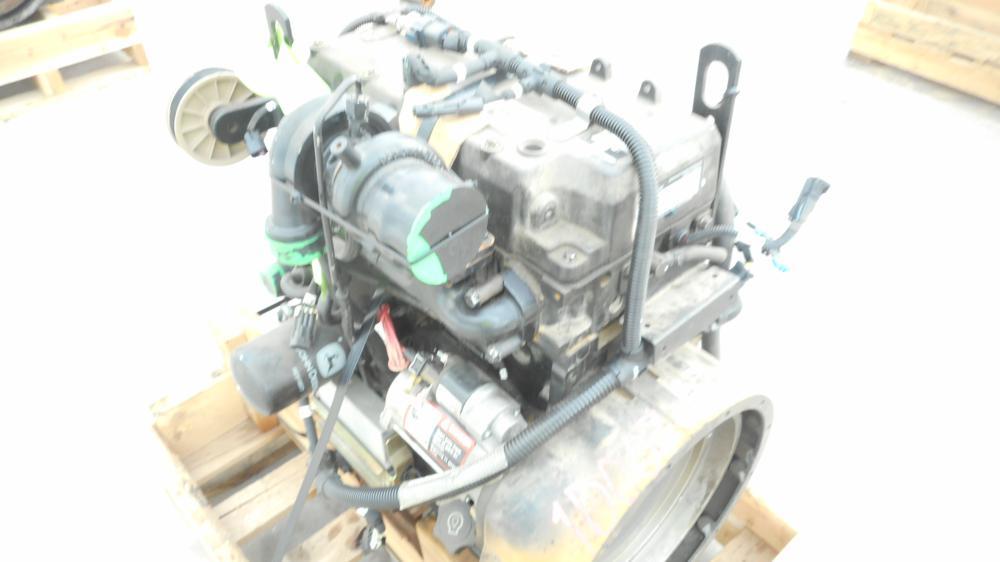 John Deere 4024T Engine