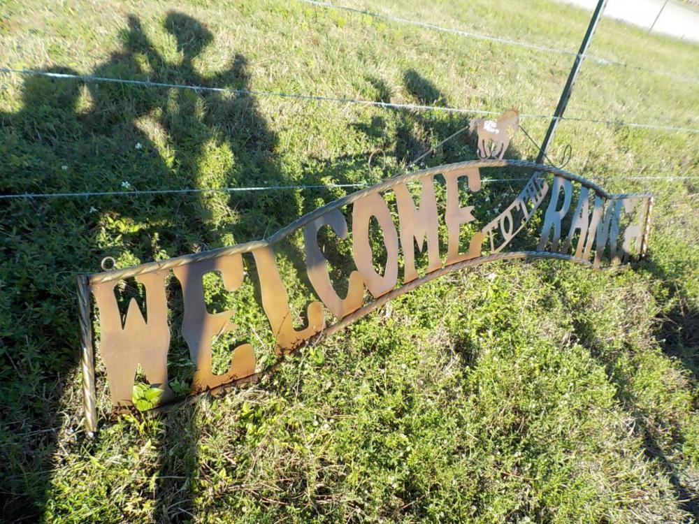 10' Welcome Sign