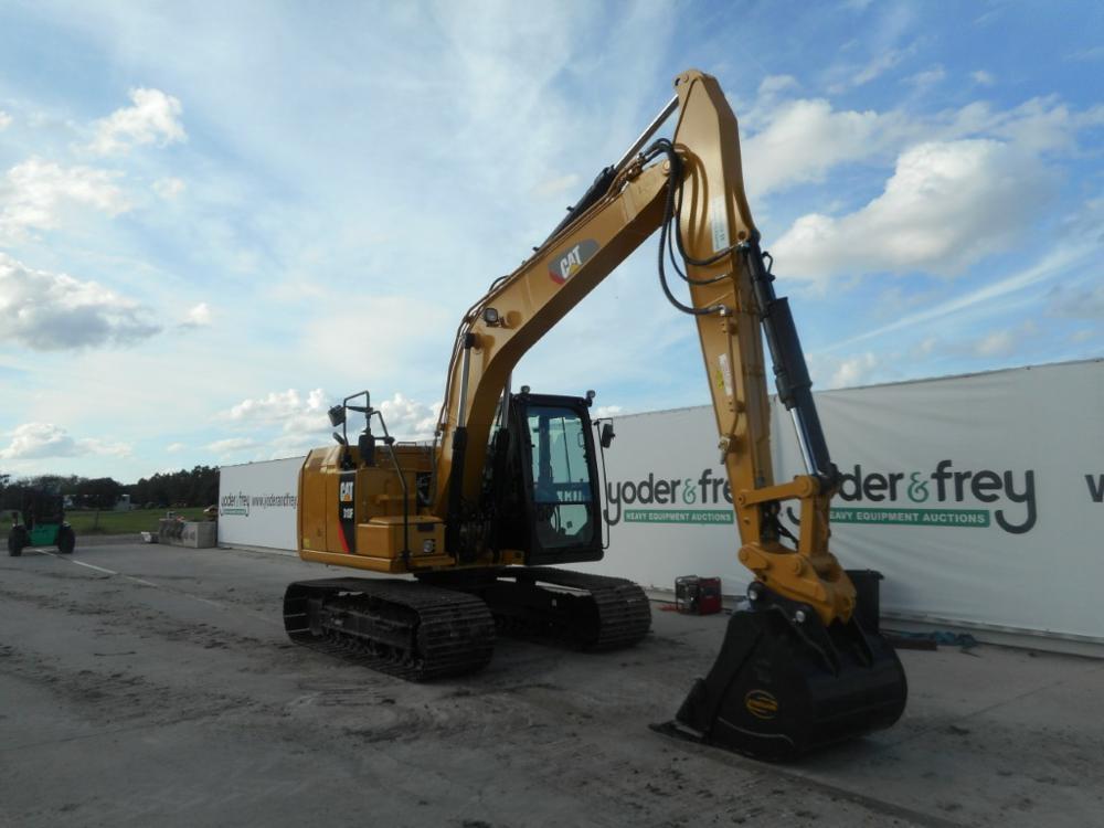 2017 CAT 313F Hydraulic Excavator, 28" Pads, CV, QH, Piped c/w Reverse Came