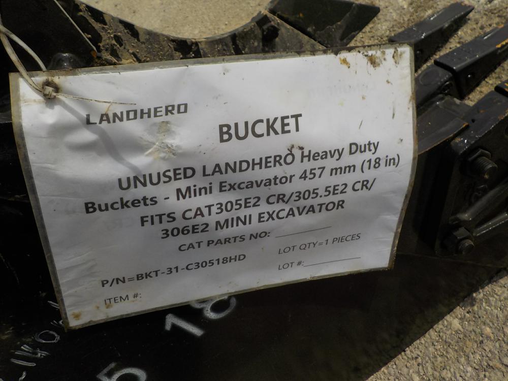 Landhoner  18" Digging Bucket to suit Cat 305 - Unused