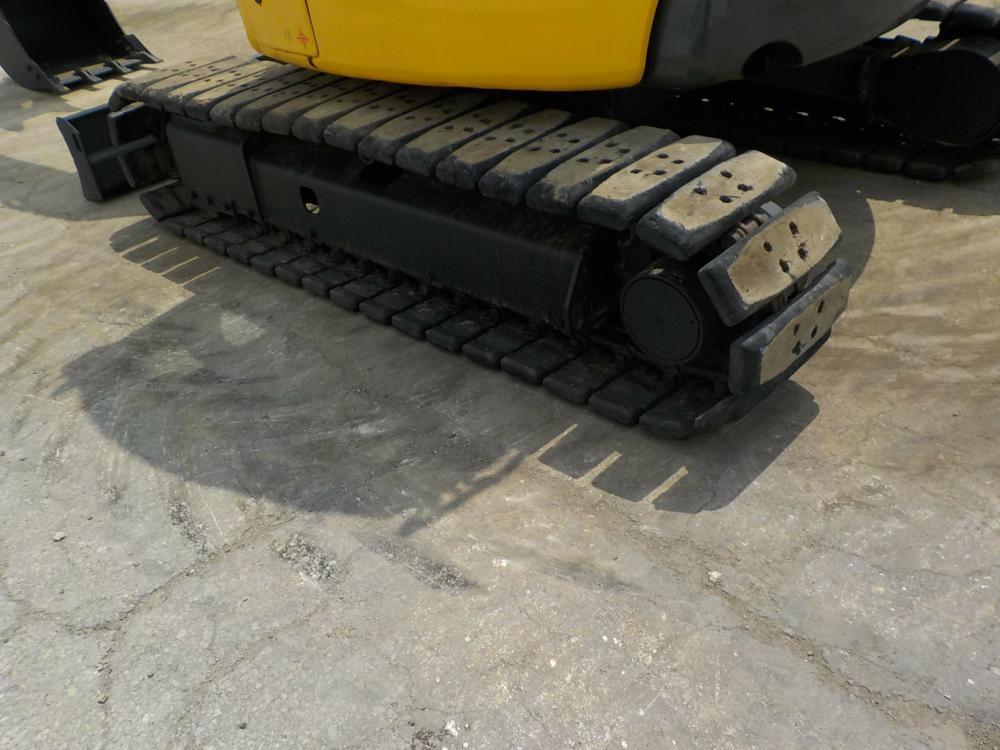 2017 Komatsu PC55MR-3 Excavator c/w Cab, Rubber Tracks, Blade, Offset, Aux