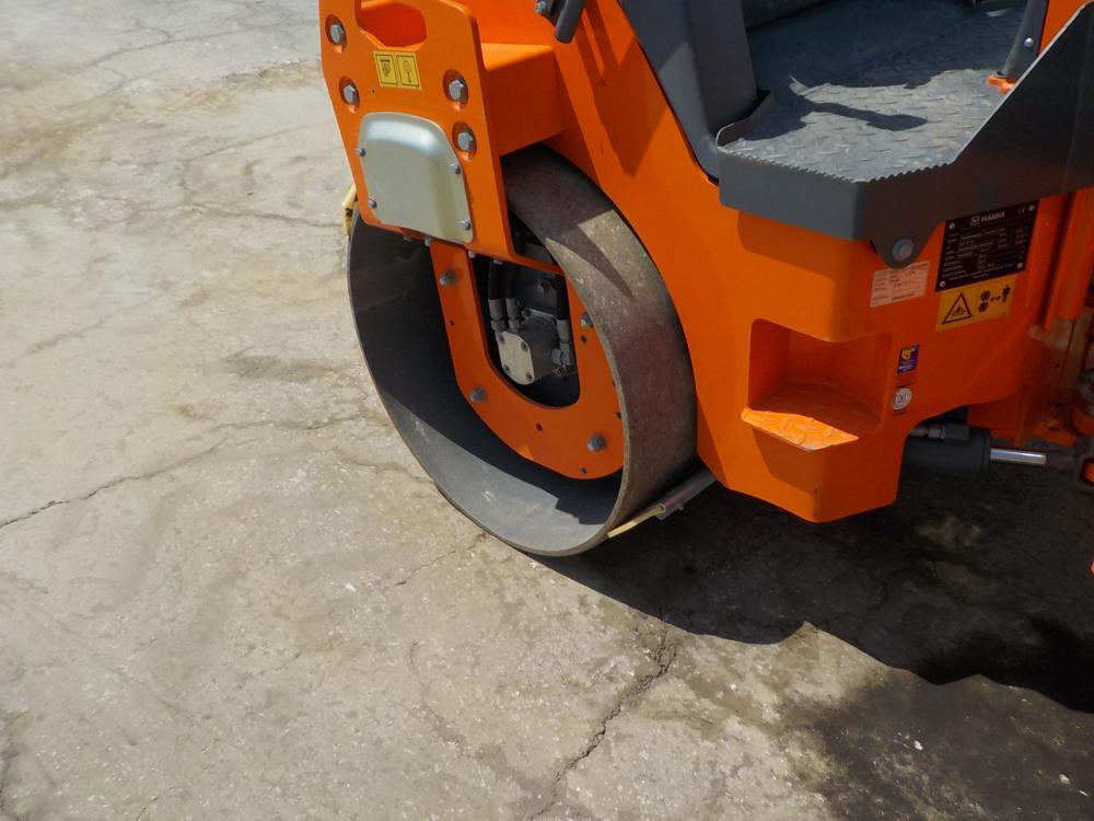 2022 Hamm HD12VV Double Drum Vibrating Roller c/w Roll Bar