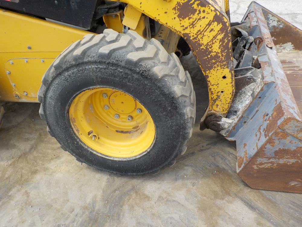 2011 Caterpillar 246C Skidsteer Loader c/w Cab, Bucket, High Flow XPS, Aux