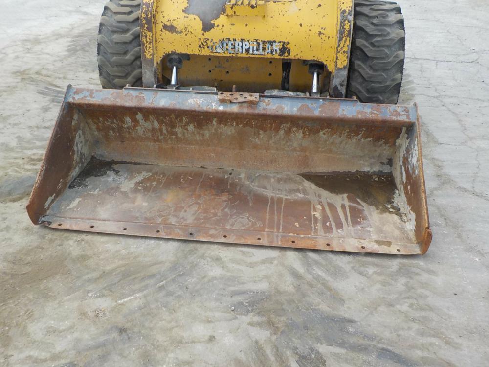 2011 Caterpillar 246C Skidsteer Loader c/w Cab, Bucket, High Flow XPS, Aux