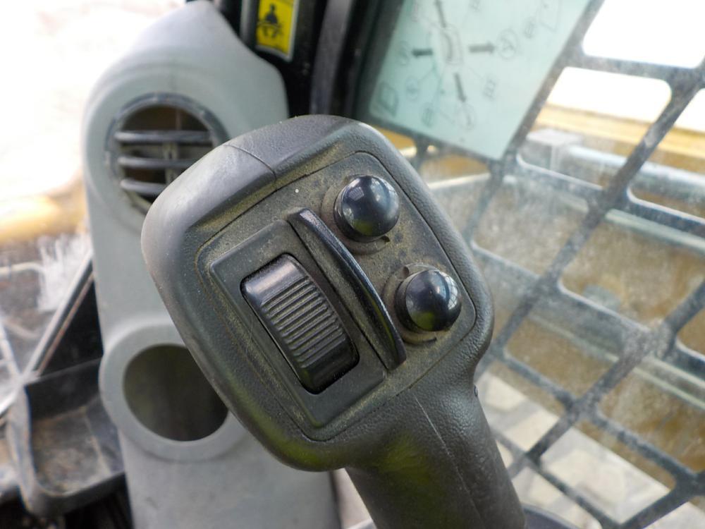 2011 Caterpillar 246C Skidsteer Loader c/w Cab, Bucket, High Flow XPS, Aux