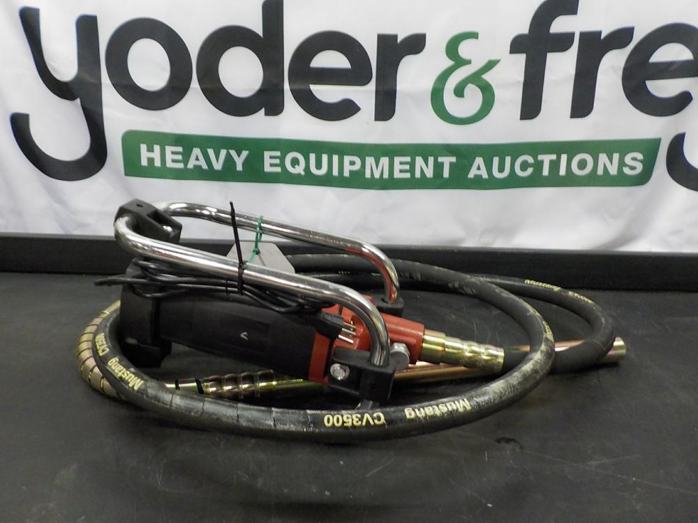 Mustang CV 3500 Concrete Vibrator - Unused