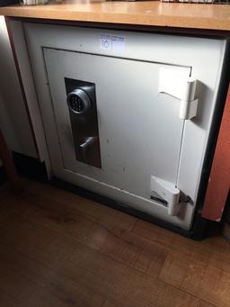 SINGLE DOOR SAFE