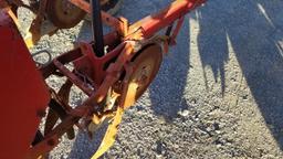 International 400 Cyclo Planter 6 Row