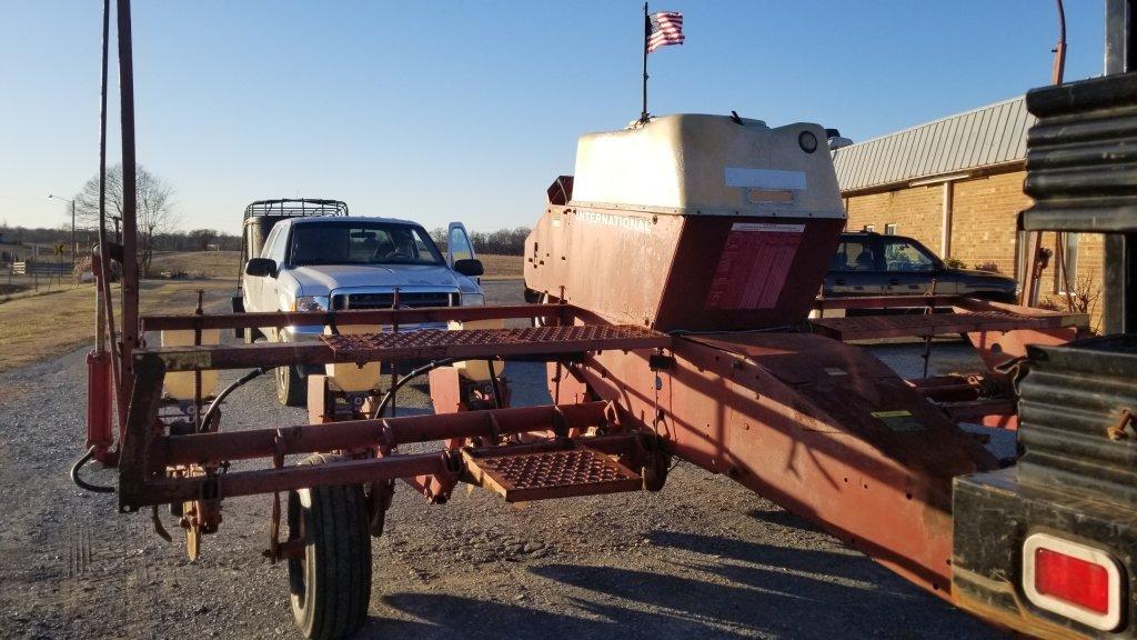 International 400 Cyclo Planter 6 Row