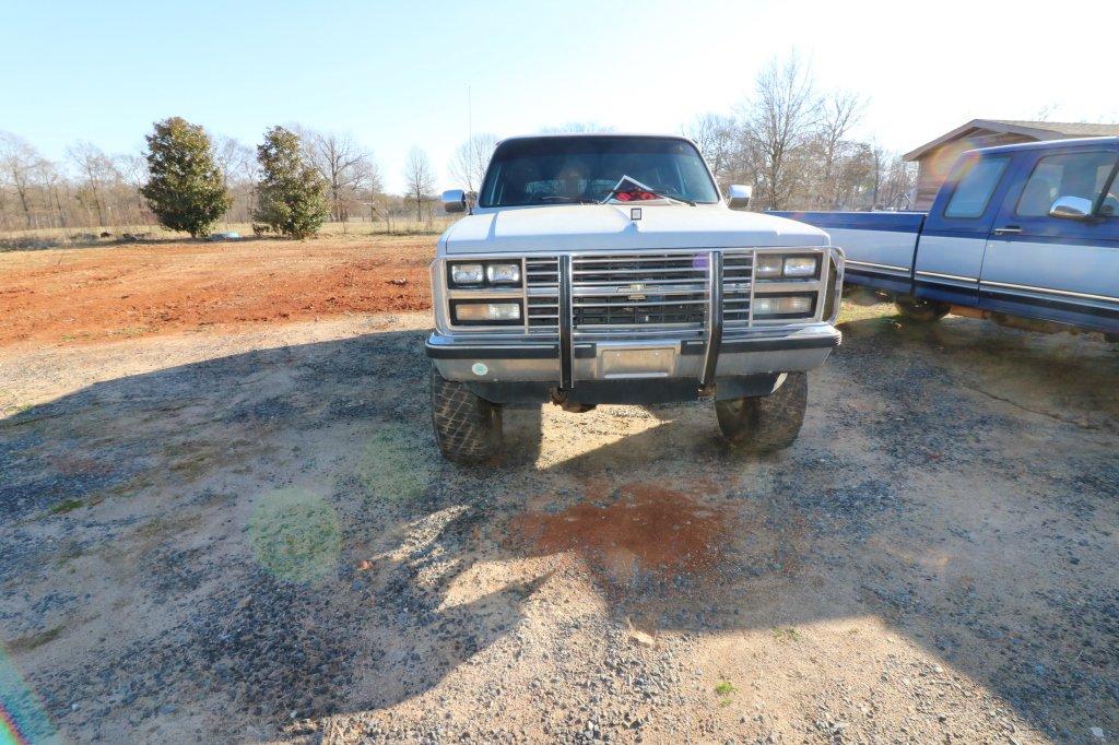 1990 GMC Diesel Suburban