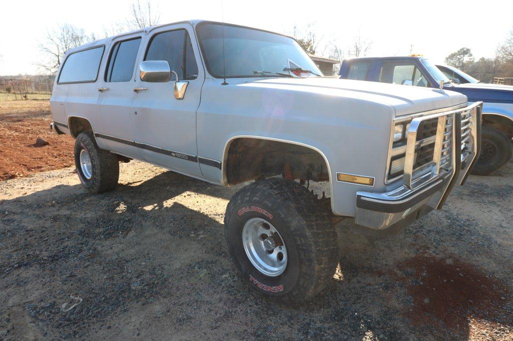 1990 GMC Diesel Suburban