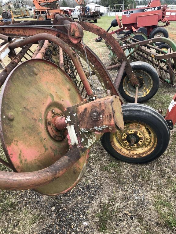 Massey Ferguson  Rake