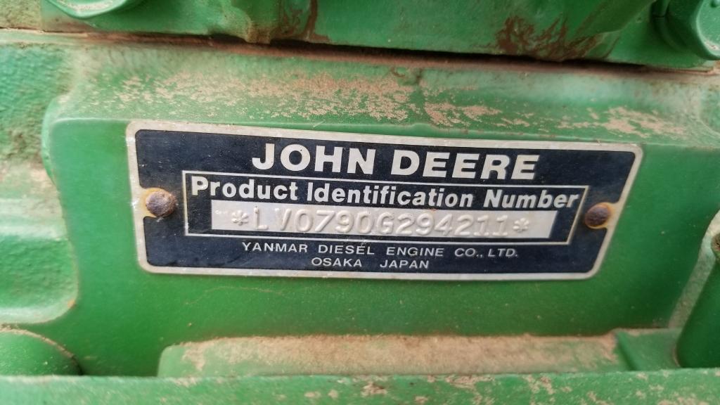 1999 John Deere 790 w/ 70 Loader