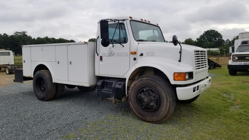 Navistar 4700 DT466 Mfg. 5-1-89