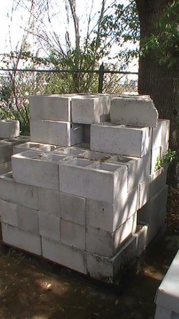 (3) pallets of cinder blocks new old stock aprox 180 pcs