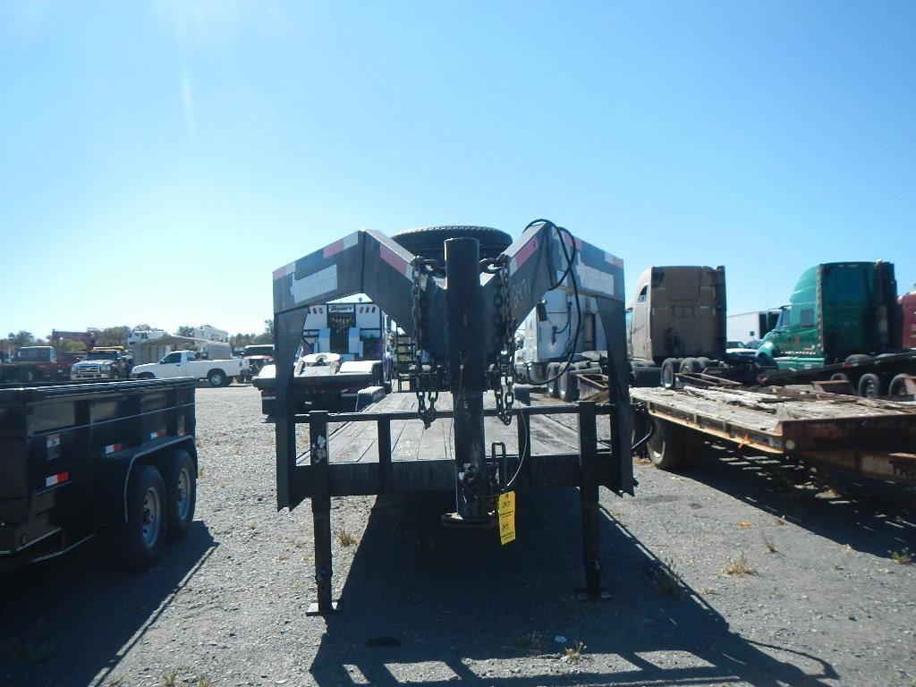 2011 TEXAS PRIDE TRAILER,  GOOSENECK, TRI AXLE, SPRING SUSPENSION, ELECTRIC