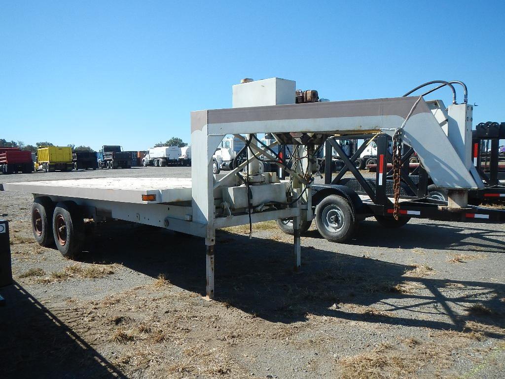 SHOPBUILT GOOSENECK TRAILER,  21', TANDEM AXLE, HYDRAULIC TILT, S# ARKVIN01