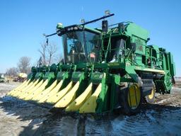 "JOHN DEERE 7760 COTTON PICKER,  6 ROW, GREENSTAR STARFIRE 3000, 20.8R42 DU