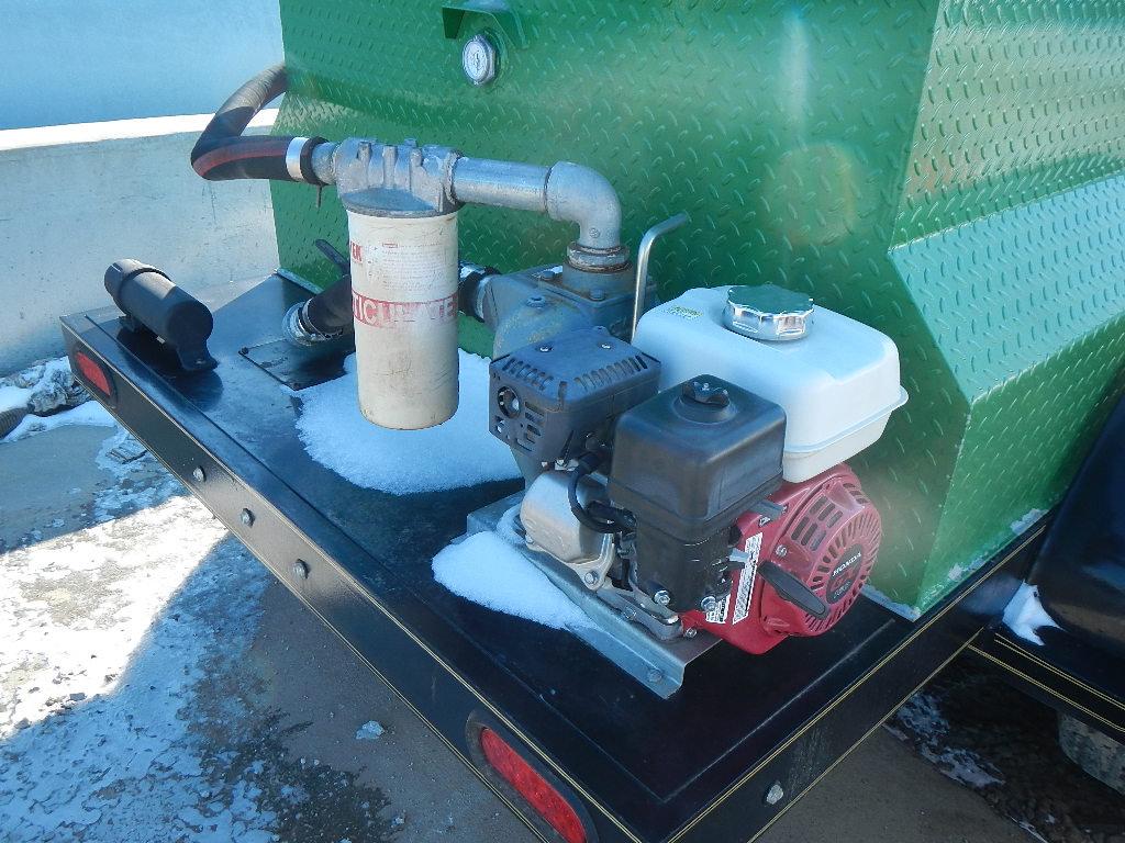 WG MANUFACTURING 1000 GALLON FUEL TRAILER,  WITH HONDA TRANSFER PUMP, TANDE