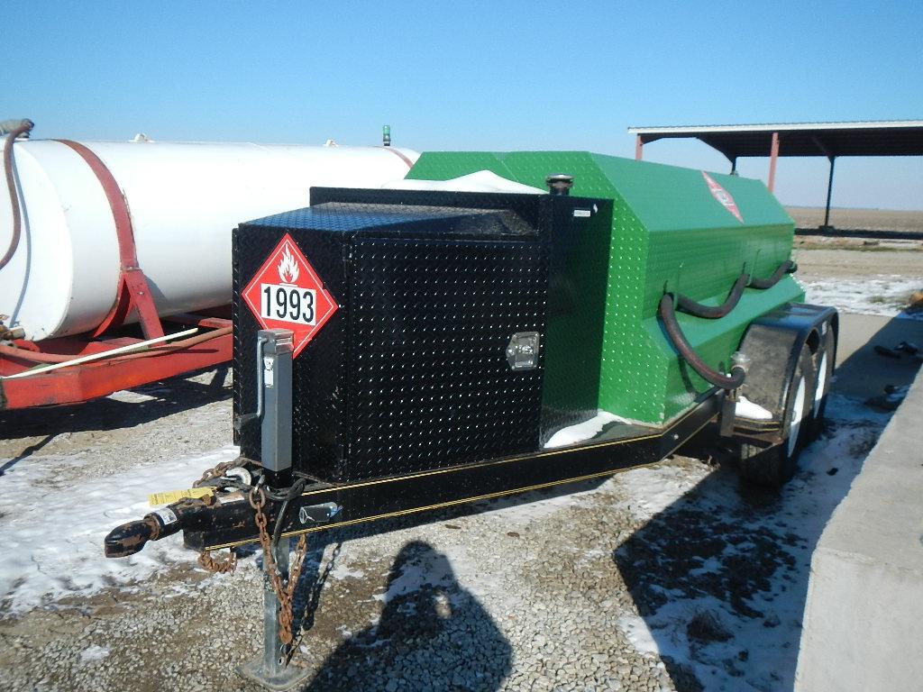 WG MANUFACTURING 1000 GALLON FUEL TRAILER,  WITH HONDA TRANSFER PUMP, TANDE