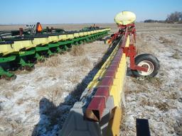 BROADCAST SPRAYER,  24-ROW, 3-PT, 400-GALLON TANK,HYDRAULIC VERTICAL FOLD,