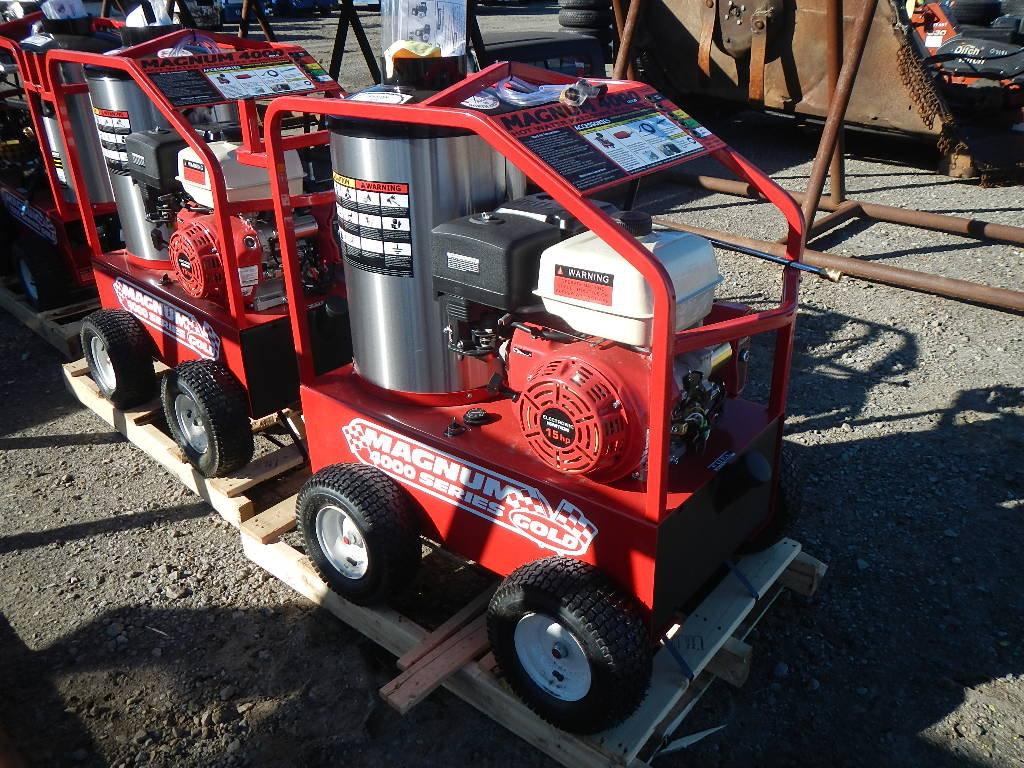 MAGNUM 4000 SERIES HOT WATER PRESSURE WASHER,  GAS ENGINE