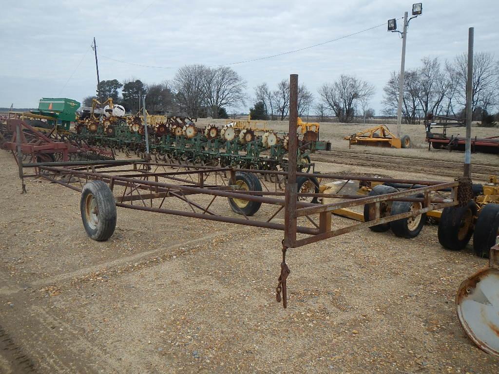 SINGLE AXLE PIPE TRAILER