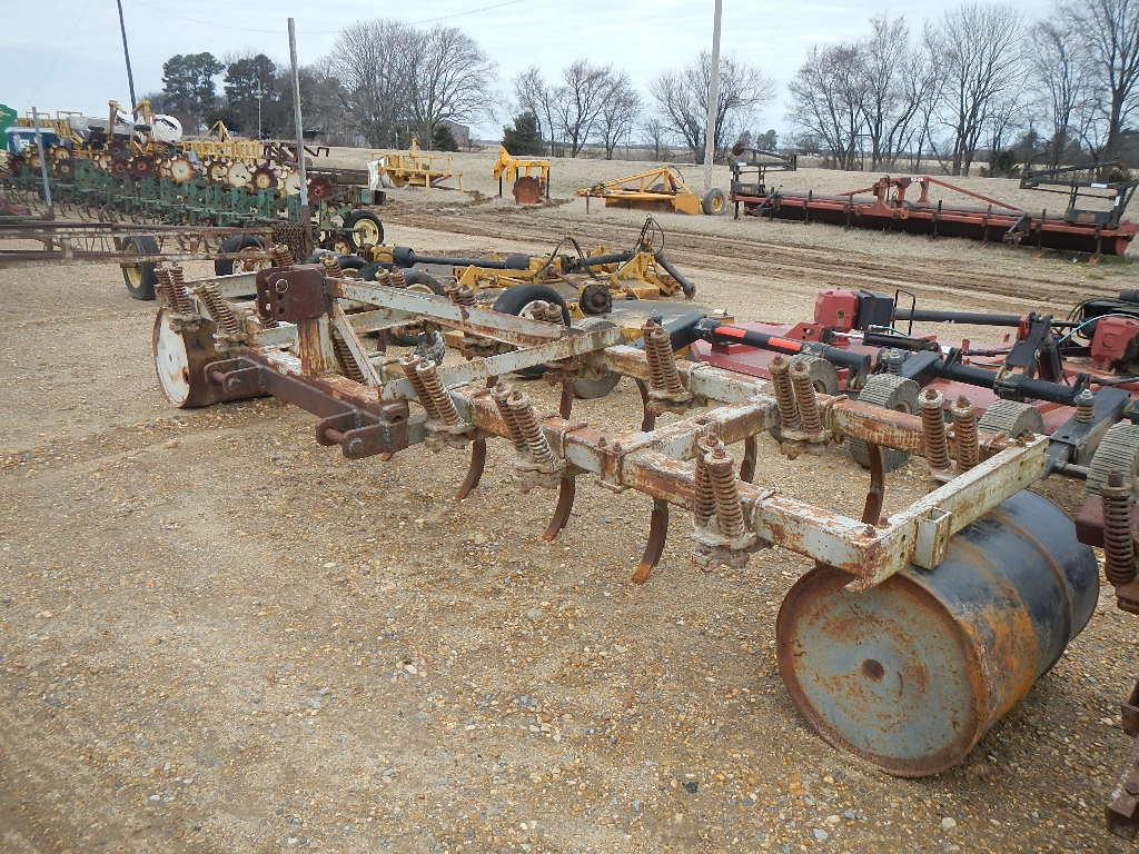 15' CHISEL PLOW,  3 POINT