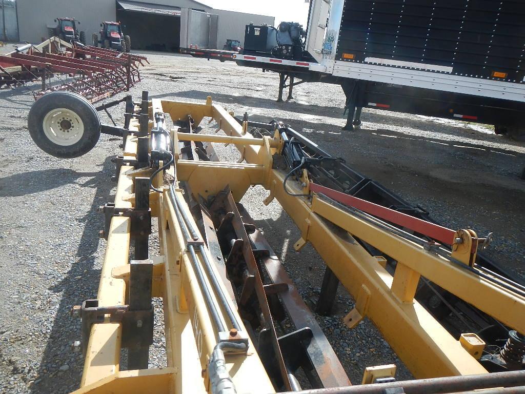 PITONYAK/BRANDT 12 ROW CHOPPER/BEDDER