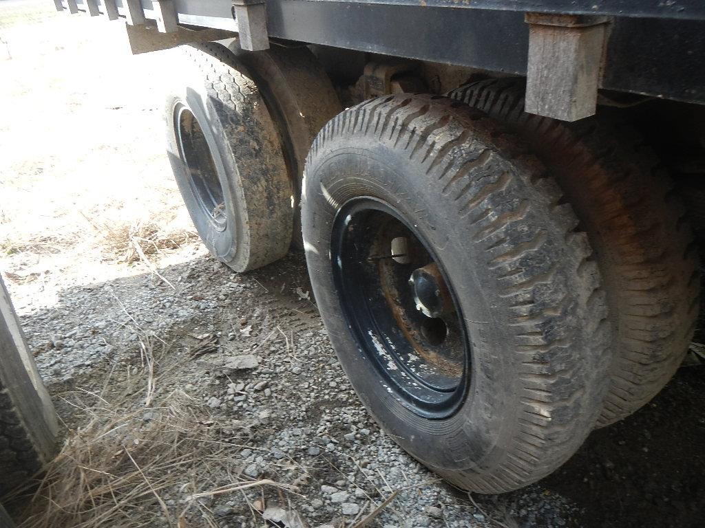 CHEVROLET C50 STRAIGHT GRAIN TRUCK,  V8 GAS, 4+2 SPEED, SINGLE AXLE WITH TA