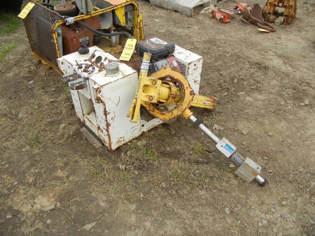 STANLEY HYDRAULIC SPIKE PULLER  AND POWER PACK