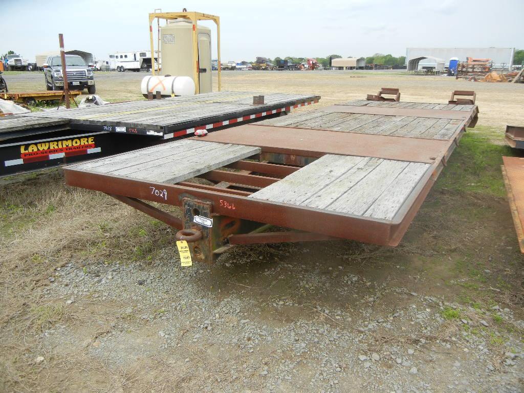 SHOPBUILT RAIL TRAILER,  PINTLE HITCH, 30', DOVETAIL, WITH FOLDING RAMPS