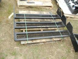 PALLET WITH (4) REAR PLATFORM STEPS