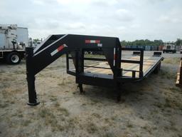 2005 CUSTOMBUILT TRAILER,  GOOSENECK, 30', 25' DECK, DOVETAIL WITH FOLDING