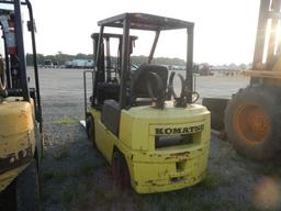 KOMATSU FG25ST-4 FORKLIFT, 1,362+ hrs,  PROPANE ENGINE, SOLID TIRE, 3-STAGE